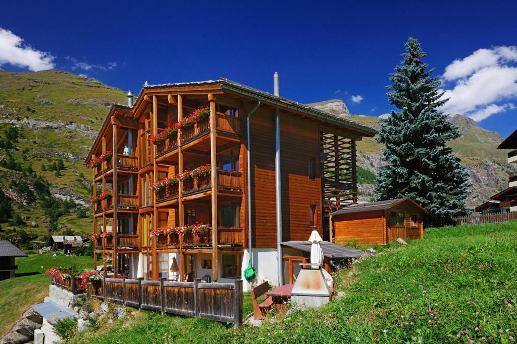 Z'wichjehues * Zermatt